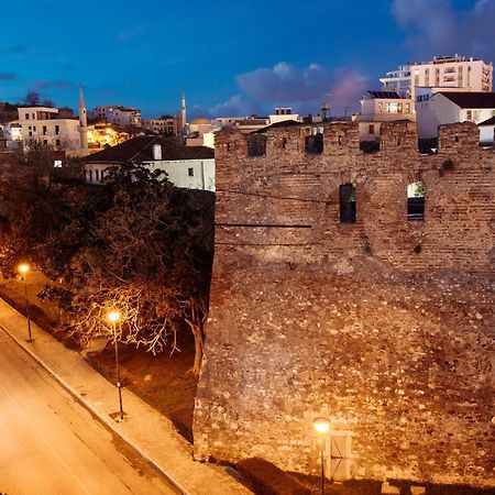 Super Apartment In The Ancient Roman Amphitheater Durres Exterior photo