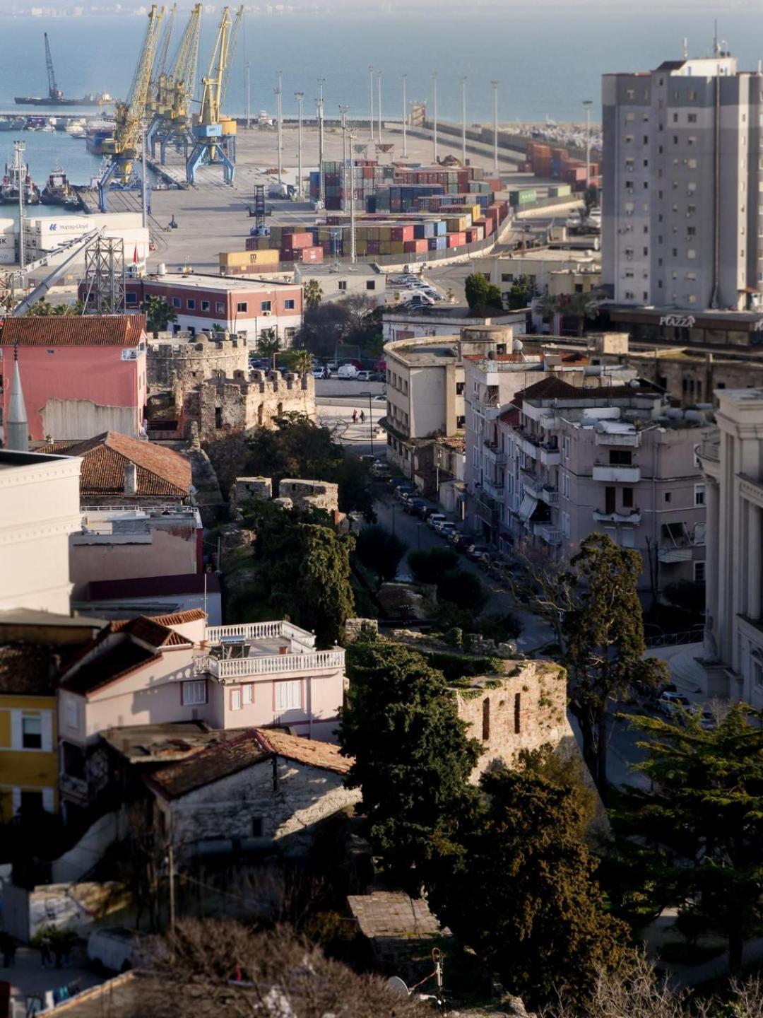 Super Apartment In The Ancient Roman Amphitheater Durres Exterior photo