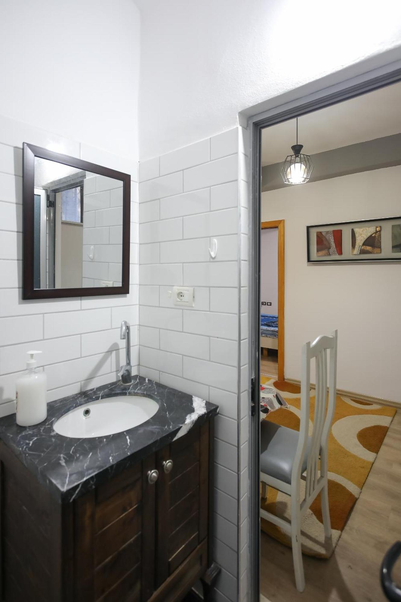 Super Apartment In The Ancient Roman Amphitheater Durres Exterior photo