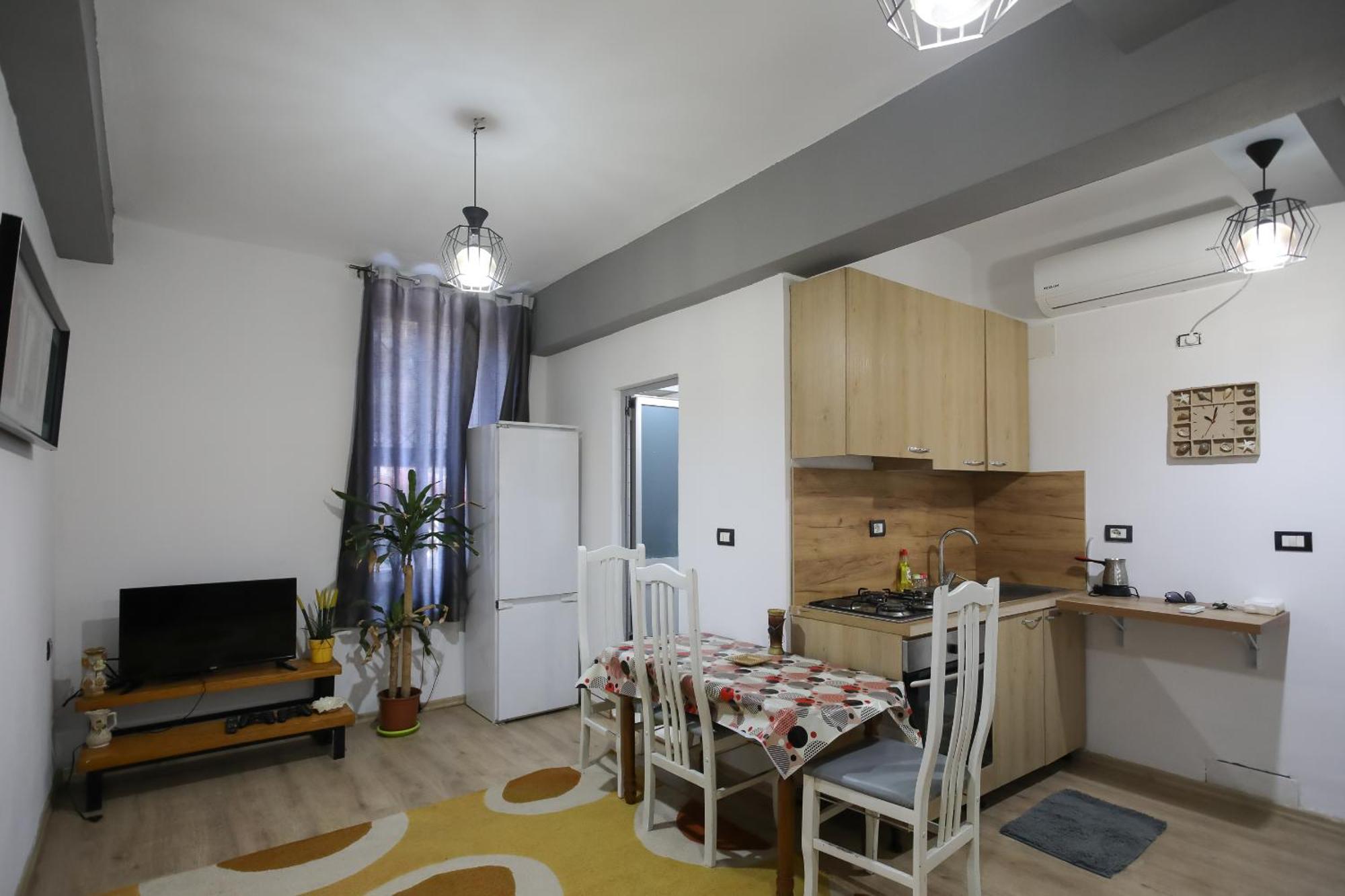 Super Apartment In The Ancient Roman Amphitheater Durres Exterior photo